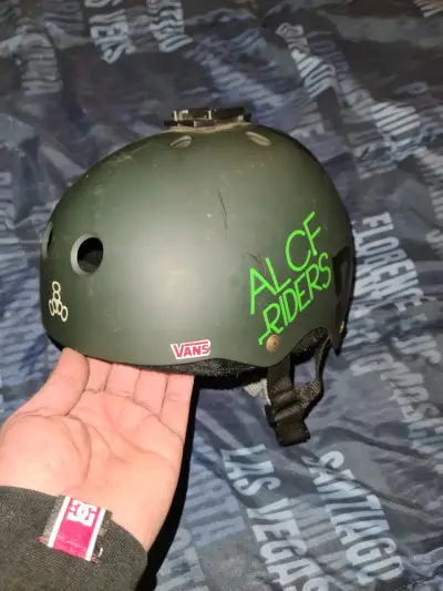 Casco de skate Triple Eight verde - miniatura 1