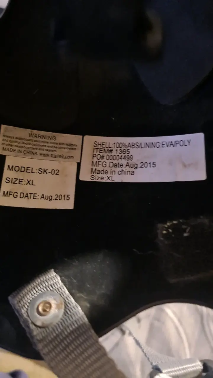 Casco de skate Triple Eight verde - 3