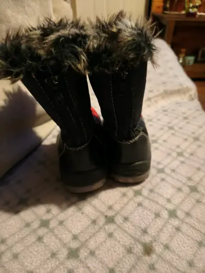 Botas de invierno negras y rojas con forro N° 28 - miniatura 4