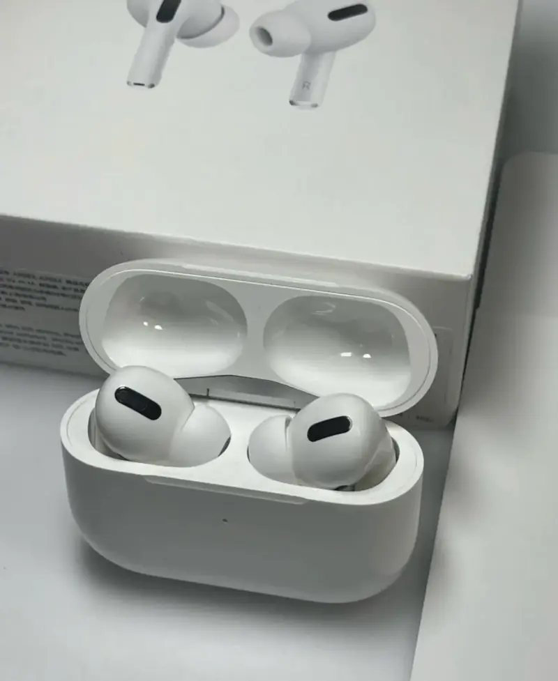 Apple AirPods Pro 2 - 3