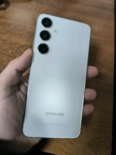 Samsung Galaxy S24+ en buen estado - miniatura 1