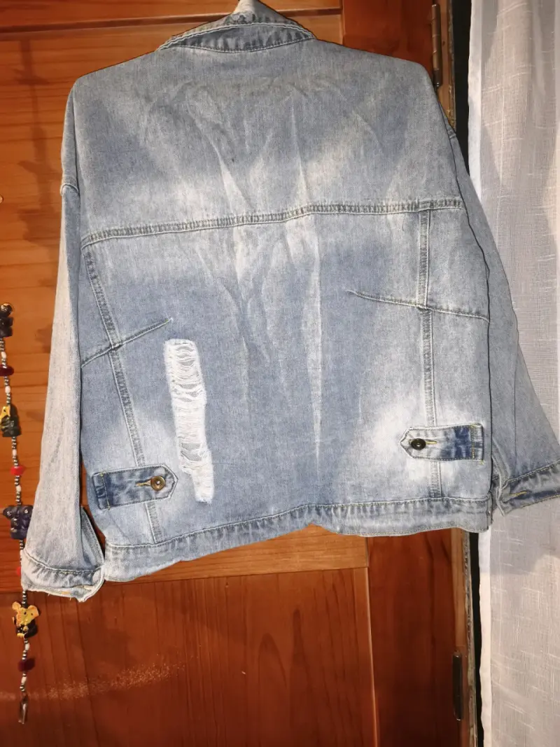 Chaqueta de mezclilla desgastada para mujer - 2