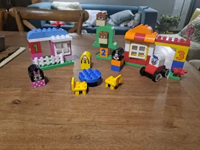 Caja con 5 juegos de Lego Duplo variados - miniatura 5