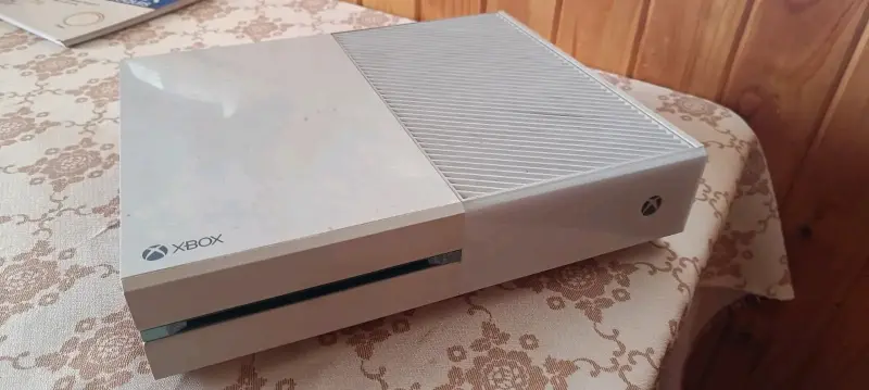 Consola de videojuegos Xbox One blanca - 4
