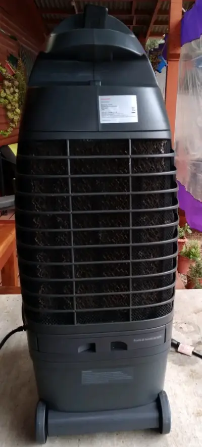 enfriador de aire evaporativo portátil Honeywell C - miniatura 2