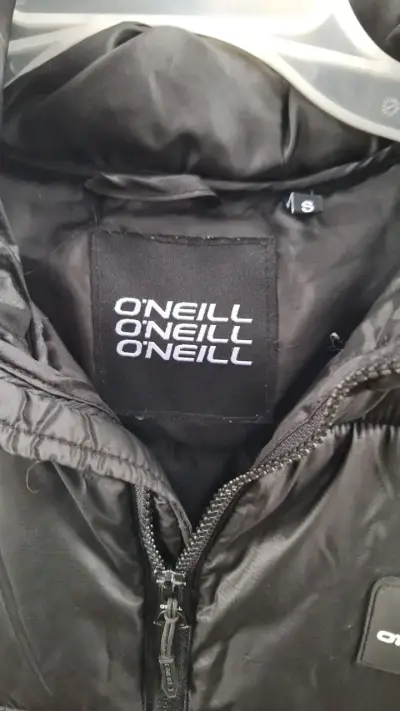 Chaqueta acolchada negra O'Neill con capucha - miniatura 3