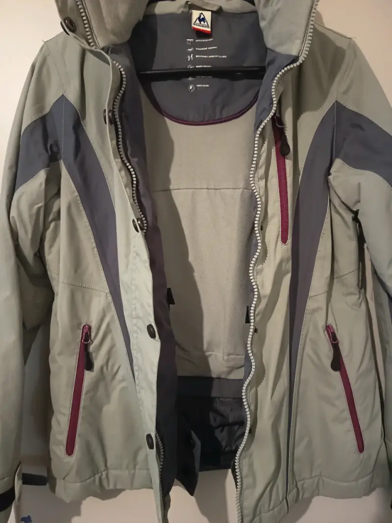 Chaqueta de esquí impermeable con capucha - 2