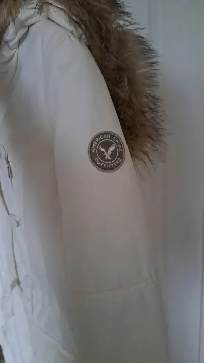 Chaqueta acolchada blanca con forro polar - miniatura 4