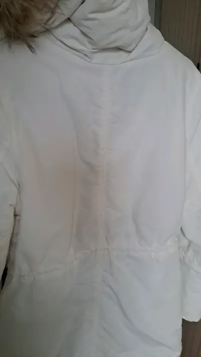 Chaqueta acolchada blanca con forro polar - miniatura 5