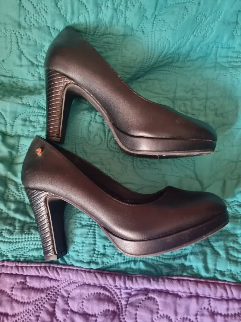 Zapatos planos Bata negros para mujer - 2
