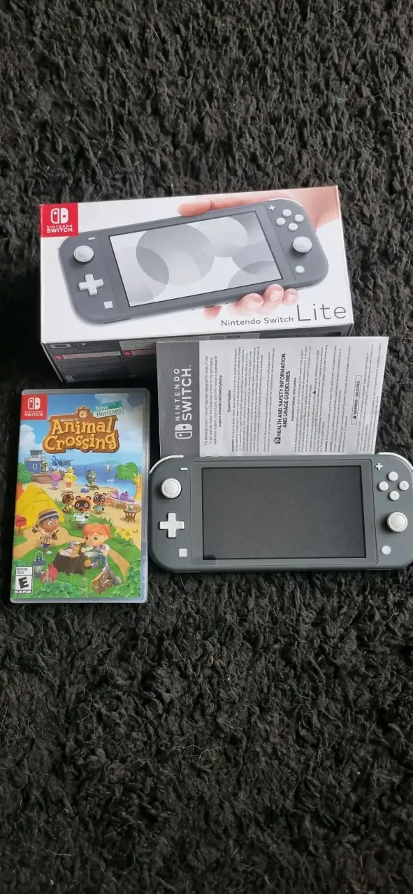 Nintendo Switch Lite con Animal Crossing - 1