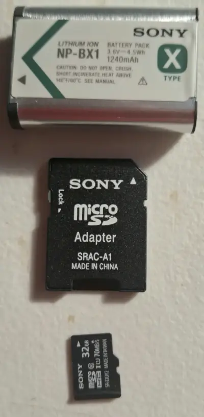 Cámara Sony Cyber-shot DSC-H400 con accesorios - miniatura 3