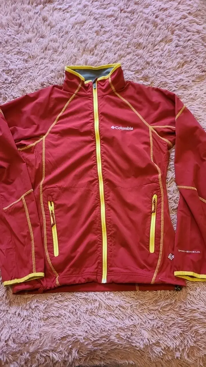 Corta viento columbia, color rojo, de varon TM - 1