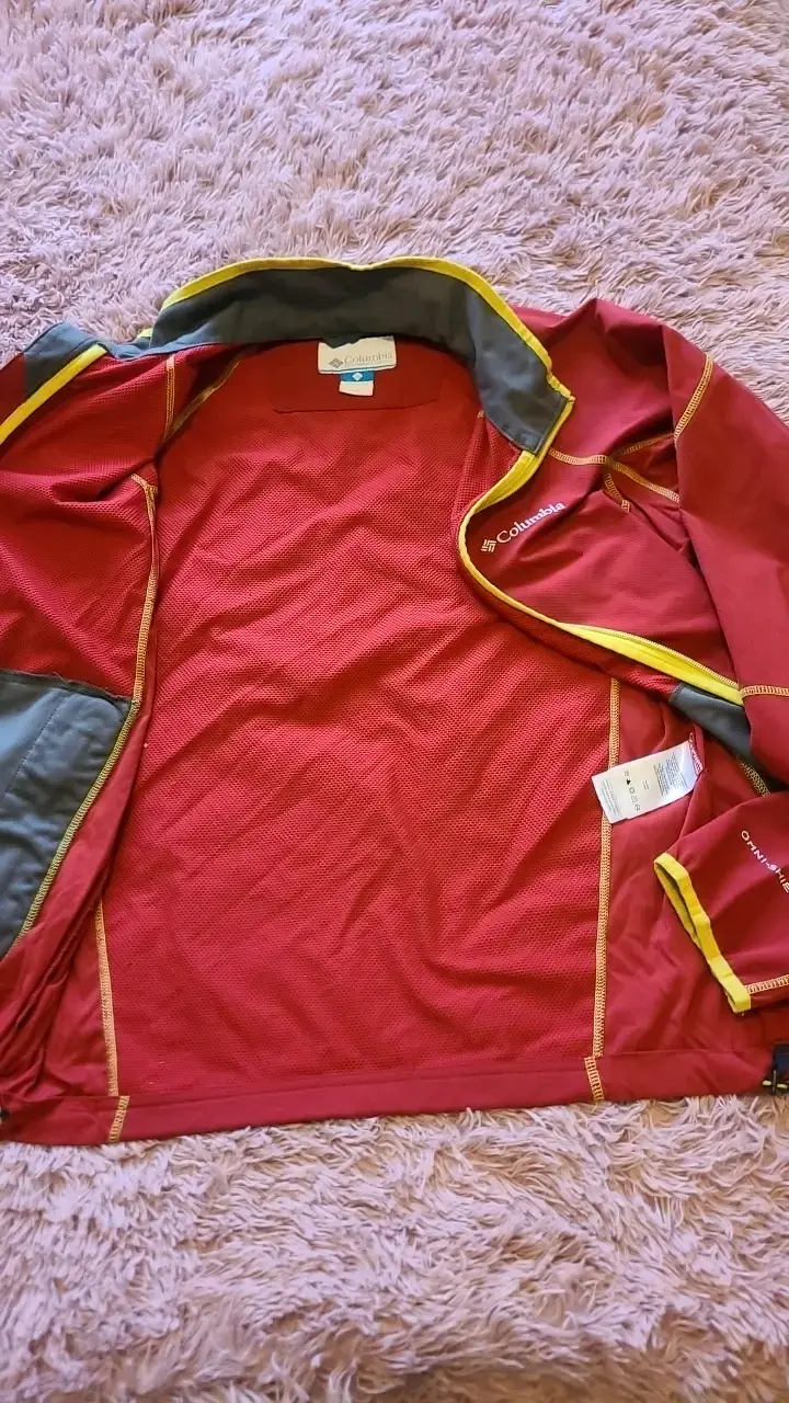 Corta viento columbia, color rojo, de varon TM - 4