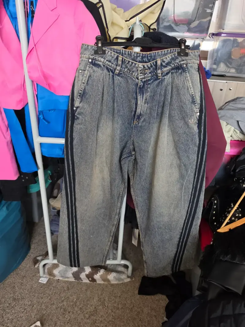 Jeans adidas vintage con rayas laterales - 2