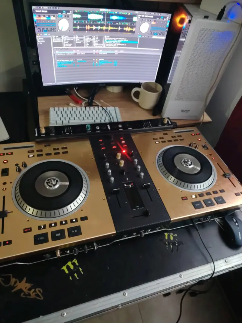 Controlador DJ profesional numark ns7 - 3