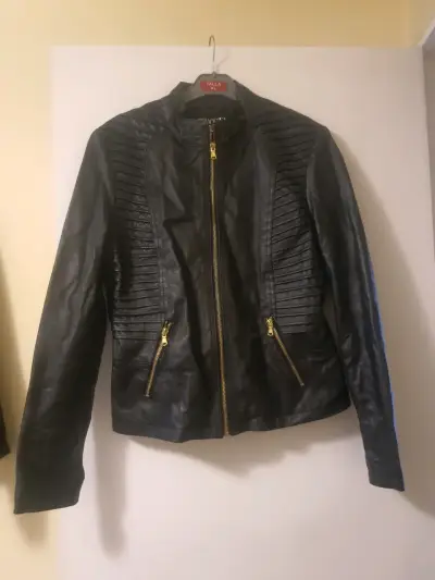 Chaqueta de cuero negra talla 42 - miniatura 1
