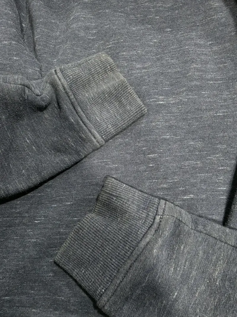 Polerón Carhartt gris con bolsillo - 4