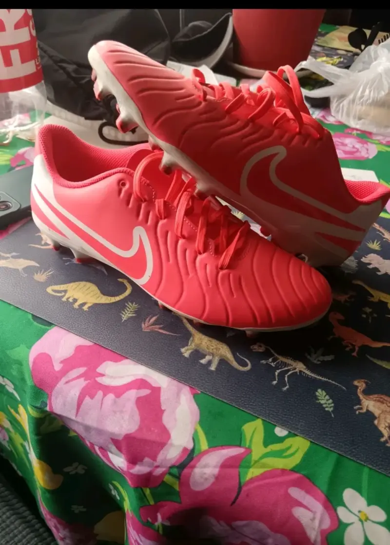 Zapatillas de fútbol Nike rojas para césped n 41