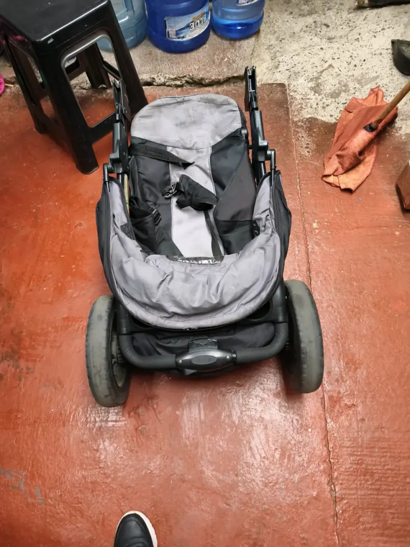 Coche de bebé Bebesit plegable y ligero - 3