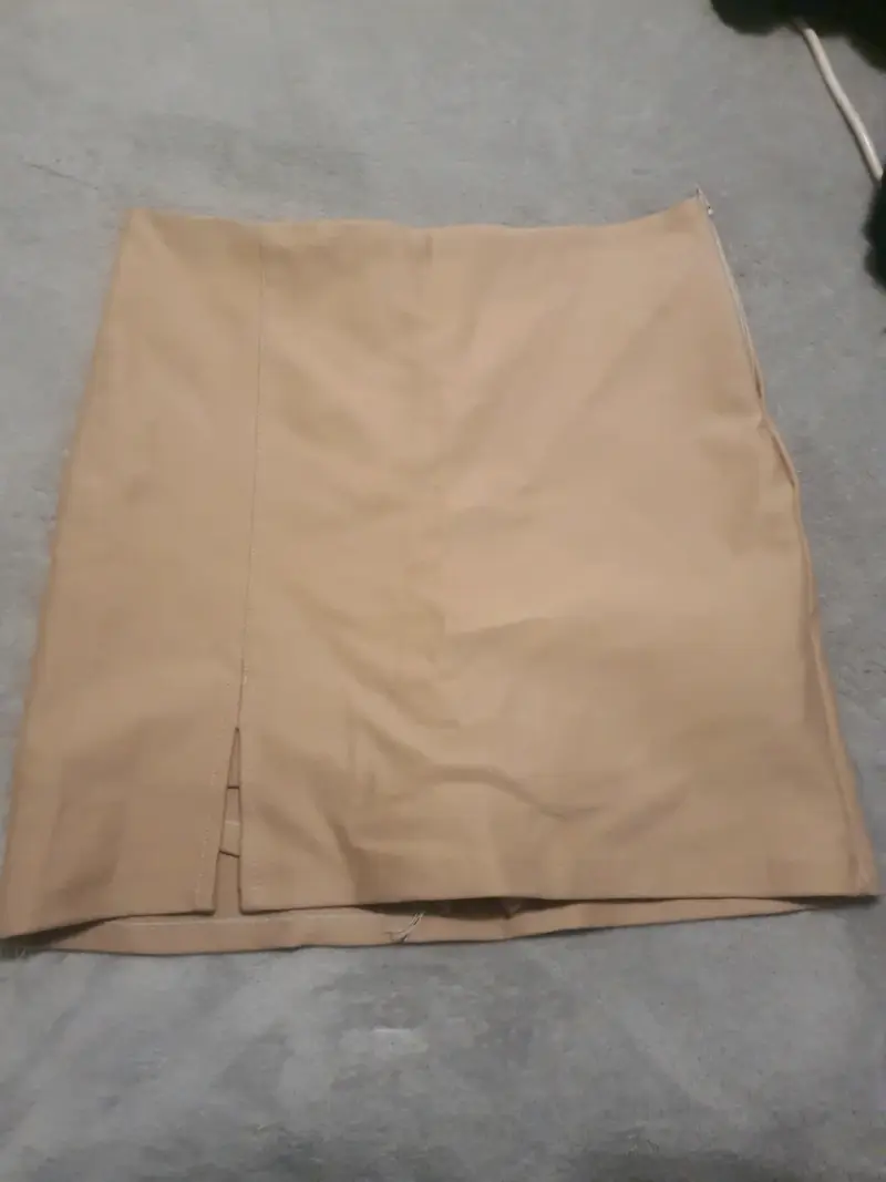 Falda beige elegante para mujer - 2