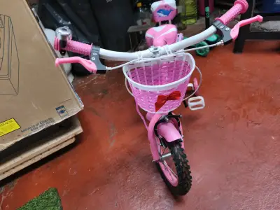 Bicicleta infantil rosa con rueditas y canasto - miniatura 3