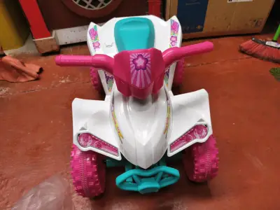 Cuatrimoto eléctrica infantil Dream Fly - miniatura 2