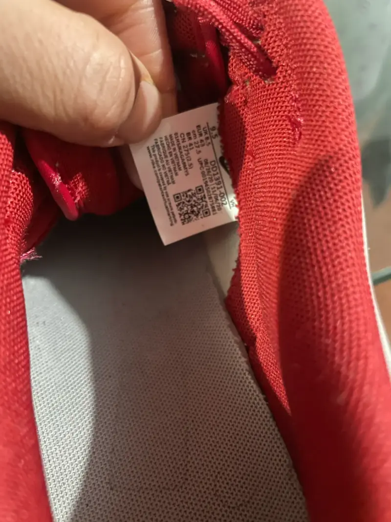 Zapatillas Nike rojas y grises 10/10 - 5