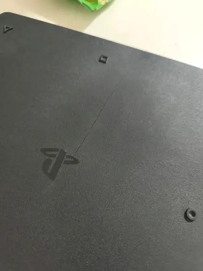 Consola PS4 con juegos y control - miniatura 4
