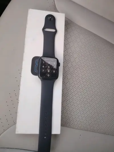 Smartwatch negro con caja original se 3 generacion - miniatura 3