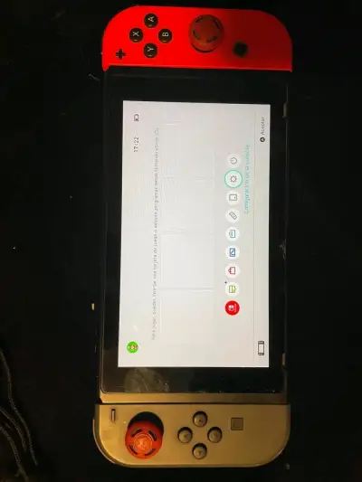 Nintendo Switch con accesorios y estuche Mario - miniatura 4