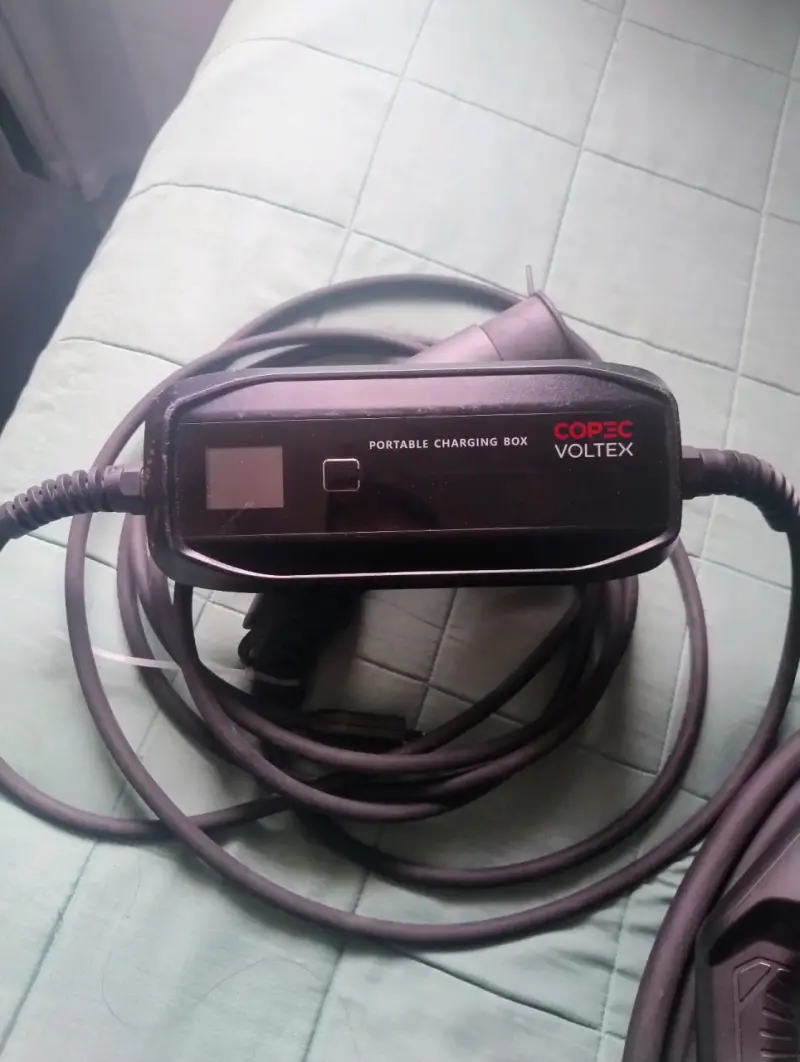 Cargador portátil Copec Voltex para autos eléctricos - 1