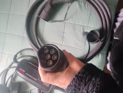 Cargador portátil Copec Voltex para autos eléctricos - miniatura 2