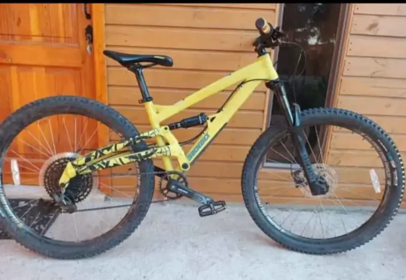 Bicicleta de montaña Diamondback amarilla - 2