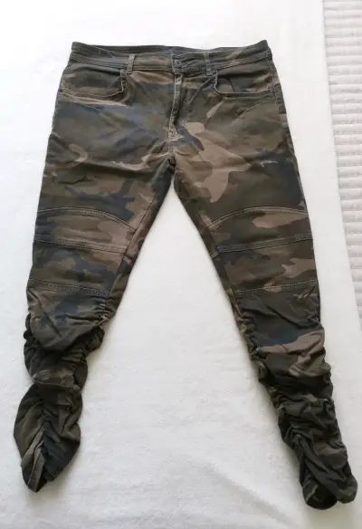 Pantalones cargo camuflados para hombre - miniatura 1