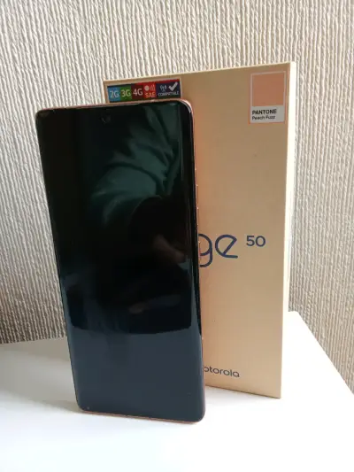 Motorola Edge 50 256GB 12GB RAM – Naranja Claro - miniatura 1