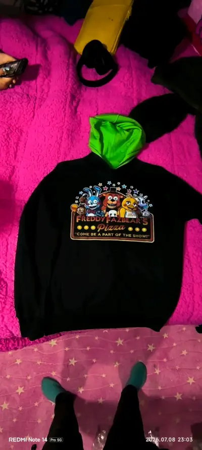 Polerón Freddy Fazbear's Pizza con capucha verde - miniatura 1