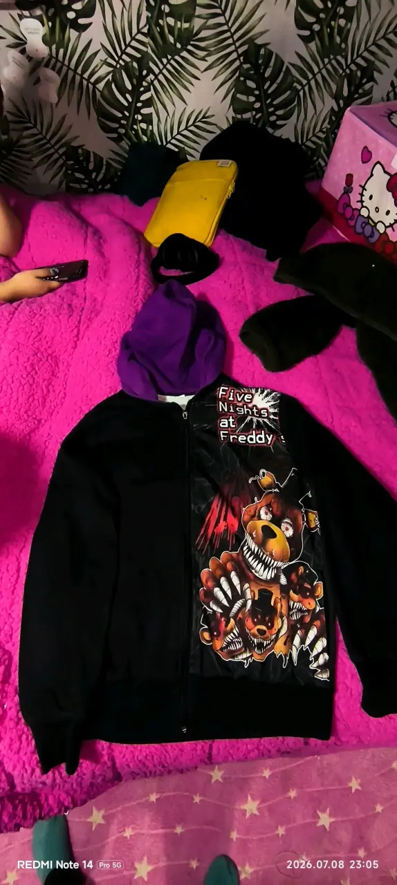 Polerón Freddy Fazbear's Pizza con capucha verde - 2
