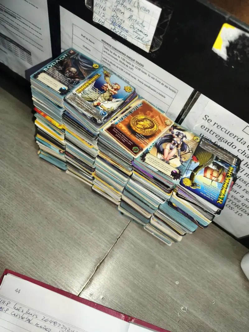 Lote de cartas coleccionables de juego 3.000 aprox - 3