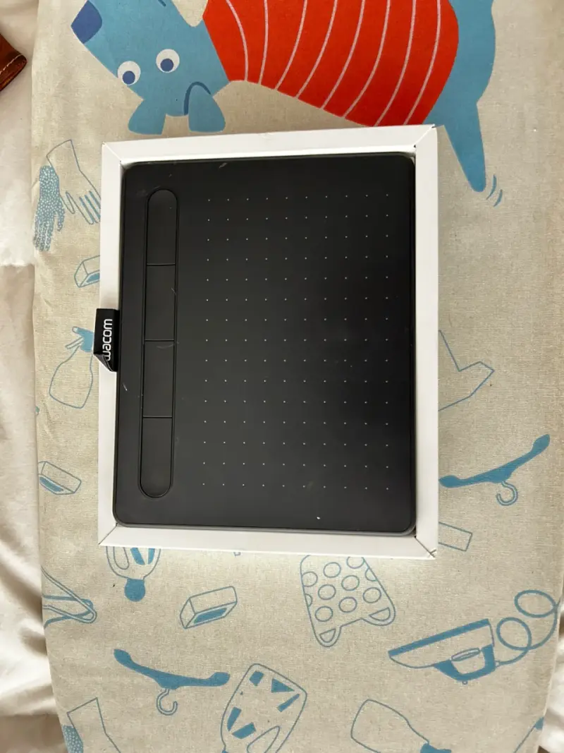 Tableta gráfica Wacom Intuos con lápiz - 3