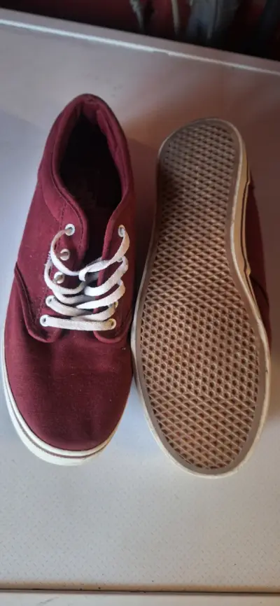 Zapatillas Vans burdeos con cordones - miniatura 2