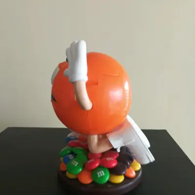 Figura coleccionable M&M's naranja - miniatura 2