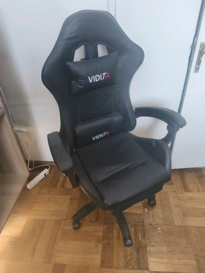 Silla gamer Vidita ergonómica negra