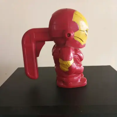 Figura de acción Iron Man coleccionable - miniatura 3