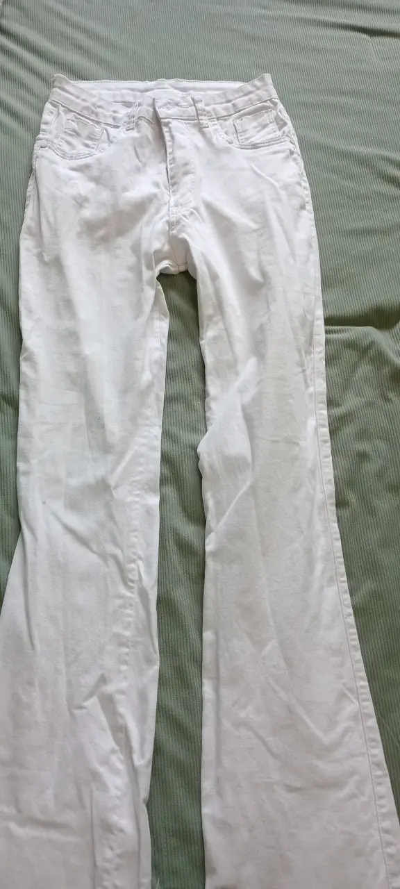 Pantalones blancos de mezclilla para mujer - 2