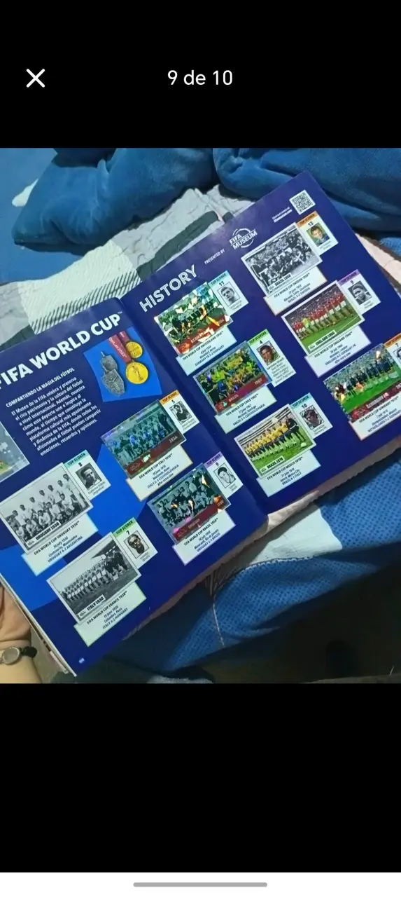 Álbum de figuritas de fútbol completo - 2