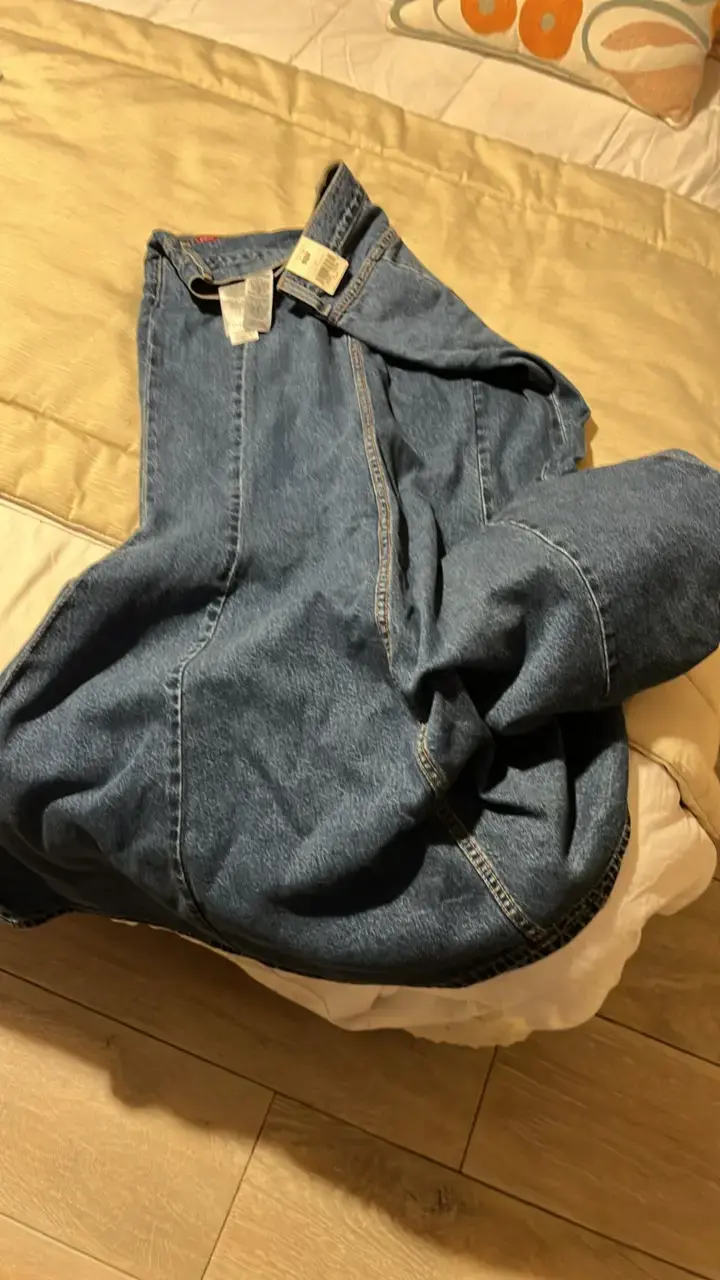 Falda de mezclilla Levi’s talla 30