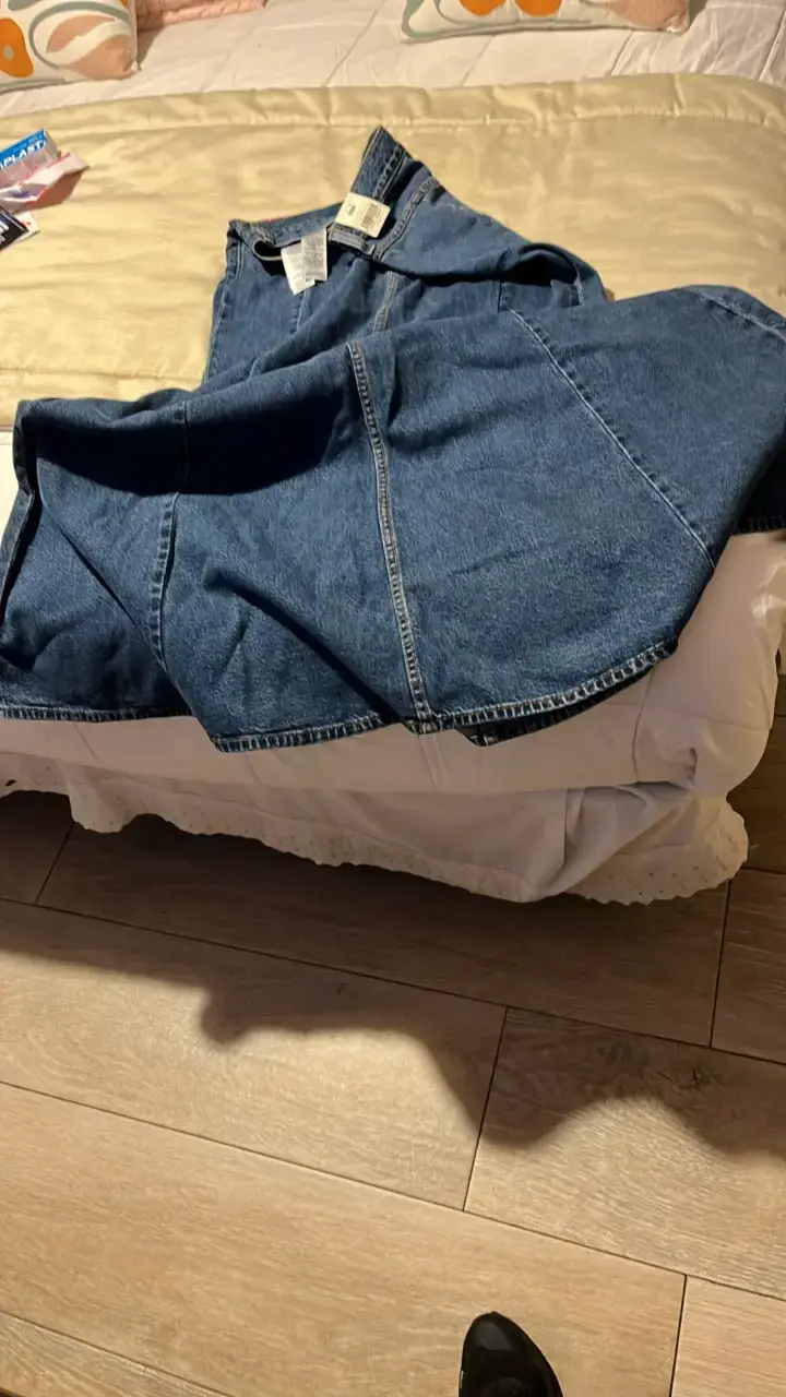 Falda de mezclilla Levi’s talla 30 - 2