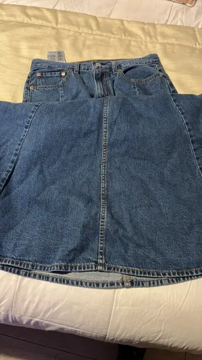 Falda de mezclilla Levi’s talla 30 - miniatura 3