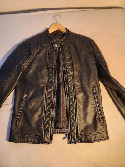 Chaqueta de ecocuero talla M - miniatura 1